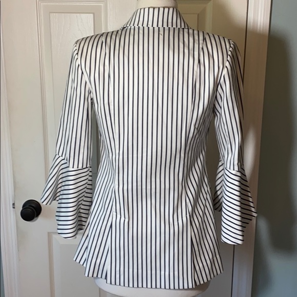 Cabi striped bell sleeve blazer - Picture 11 of 14